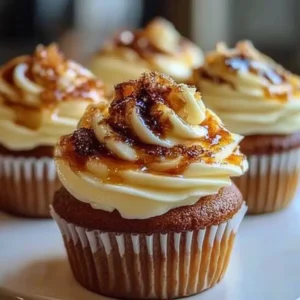 Vanilla Bean Crème Brûlée Cheesecake cupcake